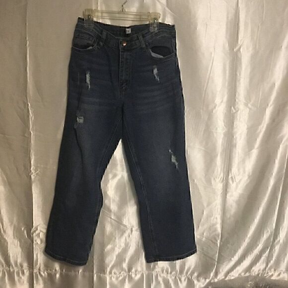 Luna Nora Croppef Distressed  Medium Wash Jeans 10 - Picture 2 of 10